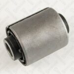 Сайлентблок зад. попереч. рычага Hyundai iX35 4WD 10> STELLOX