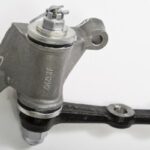 Рычаг маятниковый тяг рулевой трапеции с кронштейном в сборе LADA