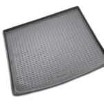 Коврик в багажник VW Touareg I 2003-2010кросс. (полиуретан) AUTOFAMILY